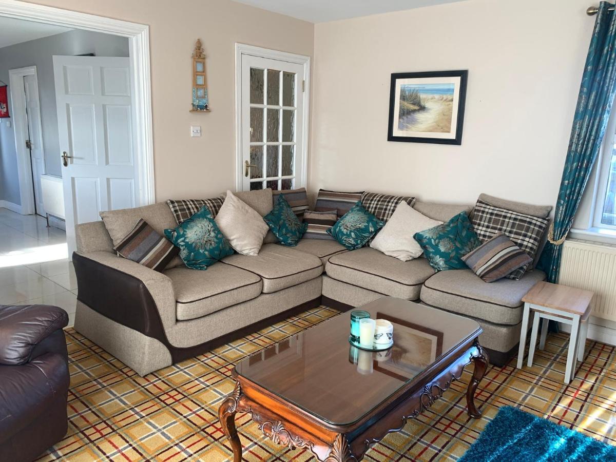 Seascape On The Edge Of Town: 4 Beds All Ensuite. Belmullet Extérieur photo