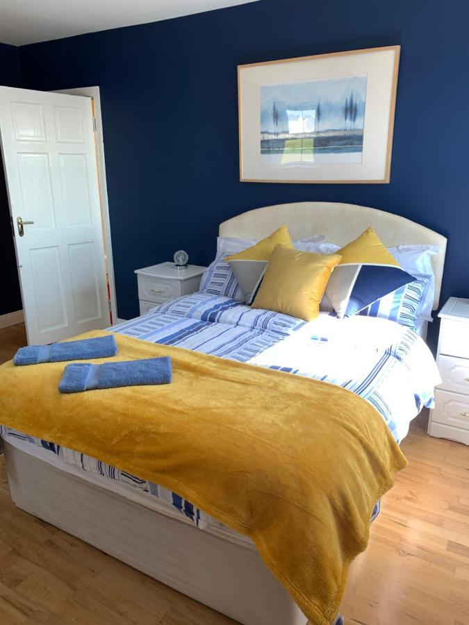 Seascape On The Edge Of Town: 4 Beds All Ensuite. Belmullet Extérieur photo
