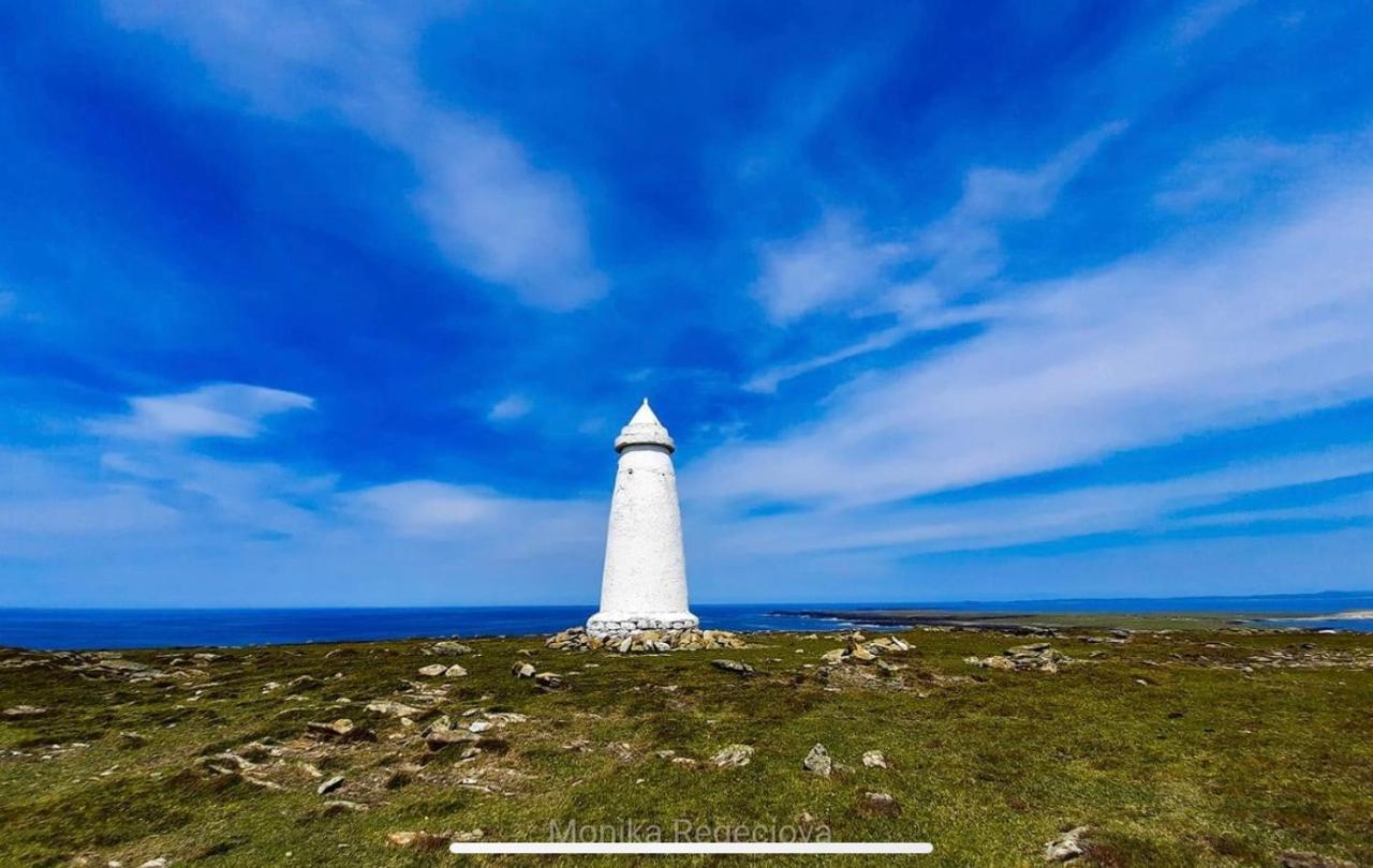 Seascape On The Edge Of Town: 4 Beds All Ensuite. Belmullet Extérieur photo