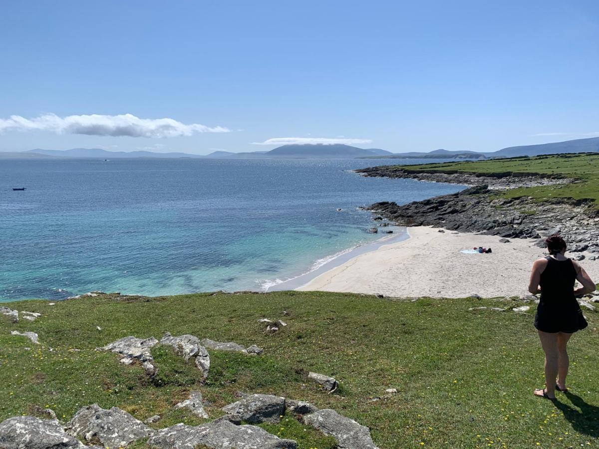Seascape On The Edge Of Town: 4 Beds All Ensuite. Belmullet Extérieur photo