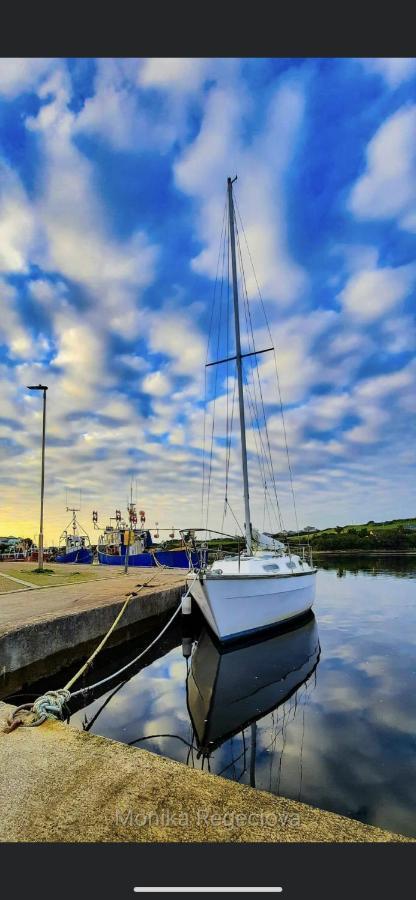 Seascape On The Edge Of Town: 4 Beds All Ensuite. Belmullet Extérieur photo